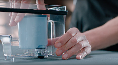 AquaClean-suodattimen asennus