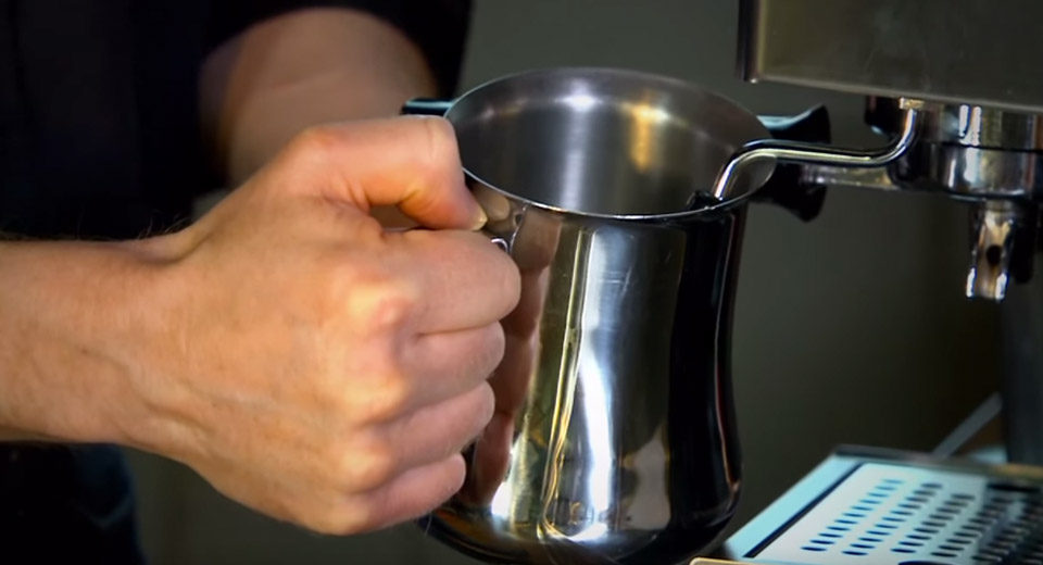 Maidon vaahdottaminen