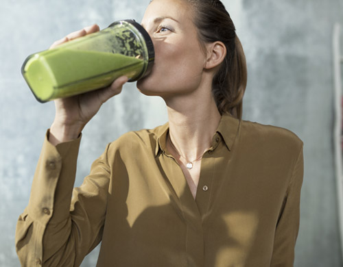 H&auml;lsof&ouml;rdelar med gr&ouml;na smoothies