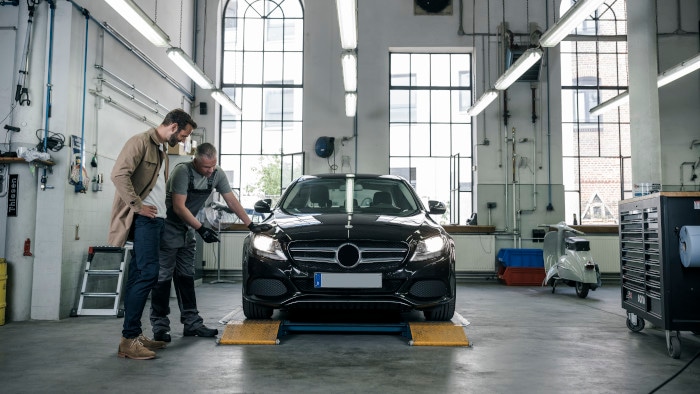 Vaihda polttimot pareittain