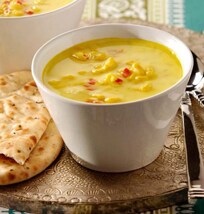 Kylmä Currylla Ja Chilillä Maustettu Piimäkeitto | Philips