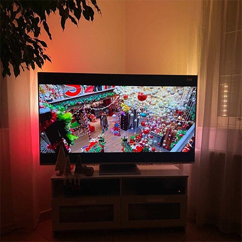 Ser film på Ambilight tv